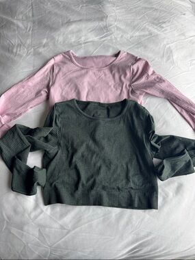 lululemon athletica Ribbed Long Sleeve Crop Top in Pink & Dark Green